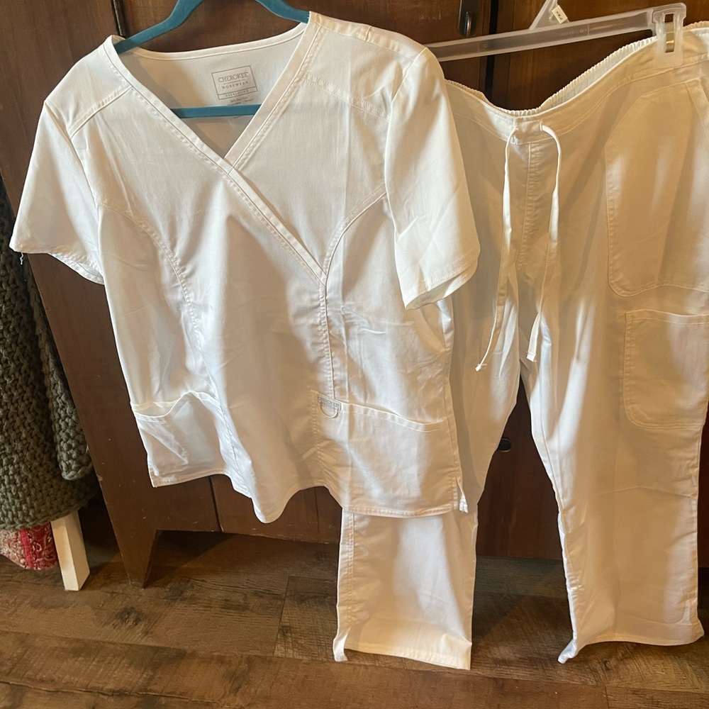 White scrub set Large top Medium bottom